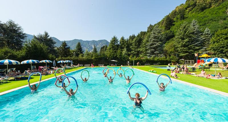 ホテル Club Del Sole Due Laghi Levico Family Collection レーヴィコ・テルメ エクステリア 写真